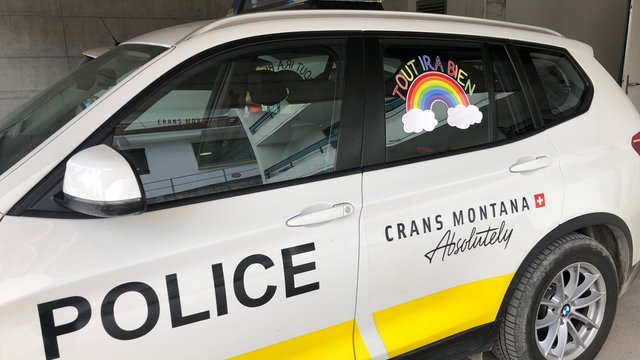 Une carte de police - Police municipale Crans-Montana